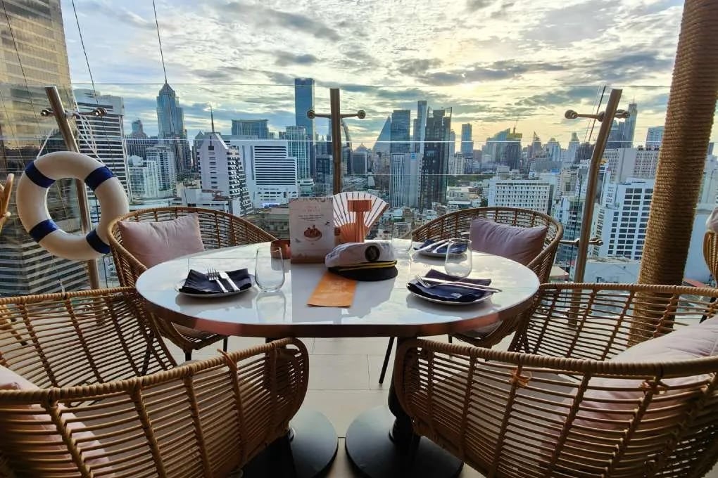 Sukhumvit bar